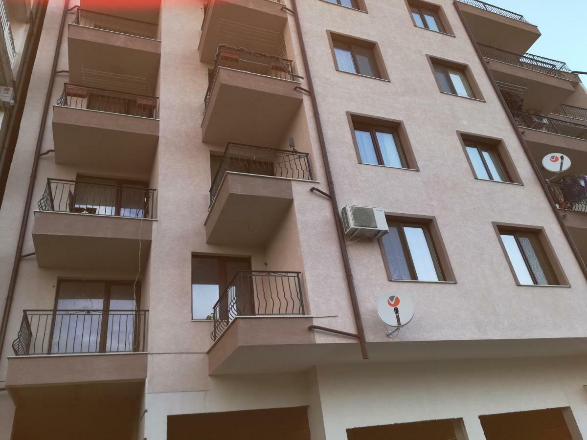 Ideal Center Apartment Sandanski Esterno foto